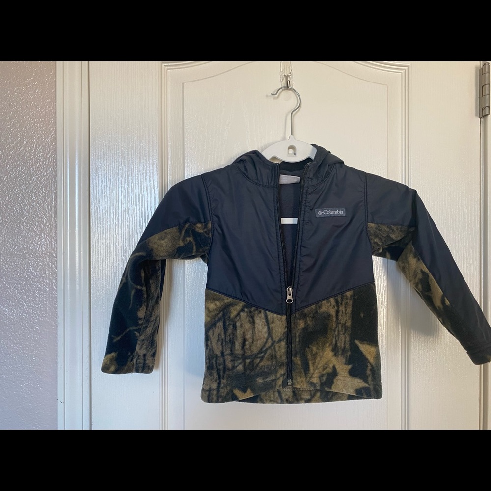 Blackish blue Columbia  hooded fleece jacket 4T